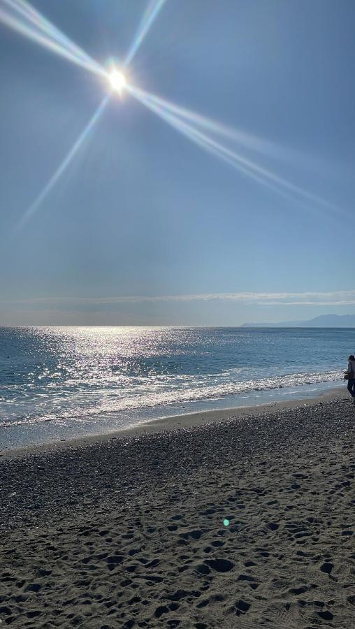 Appartamento Bike & Sea Under Castle Dreams At Finalborgo Finale Ligure Esterno foto